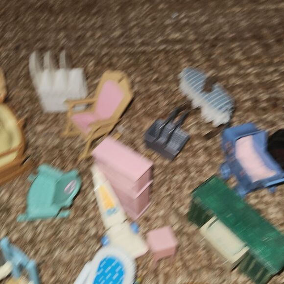50 Piece Miniature Toy Furniture Plastic Wood Assorted Lot - Picture 10 of 14